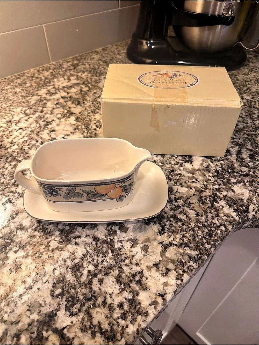 Mikasa Garden Harvest Gravy Boat with Stand Floral White & Blue
